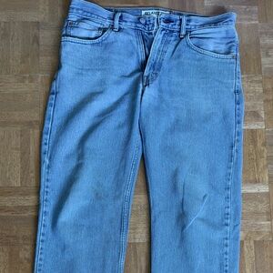Men’s Levi 550. vintage relaxed fit jeans. size 32 x 34